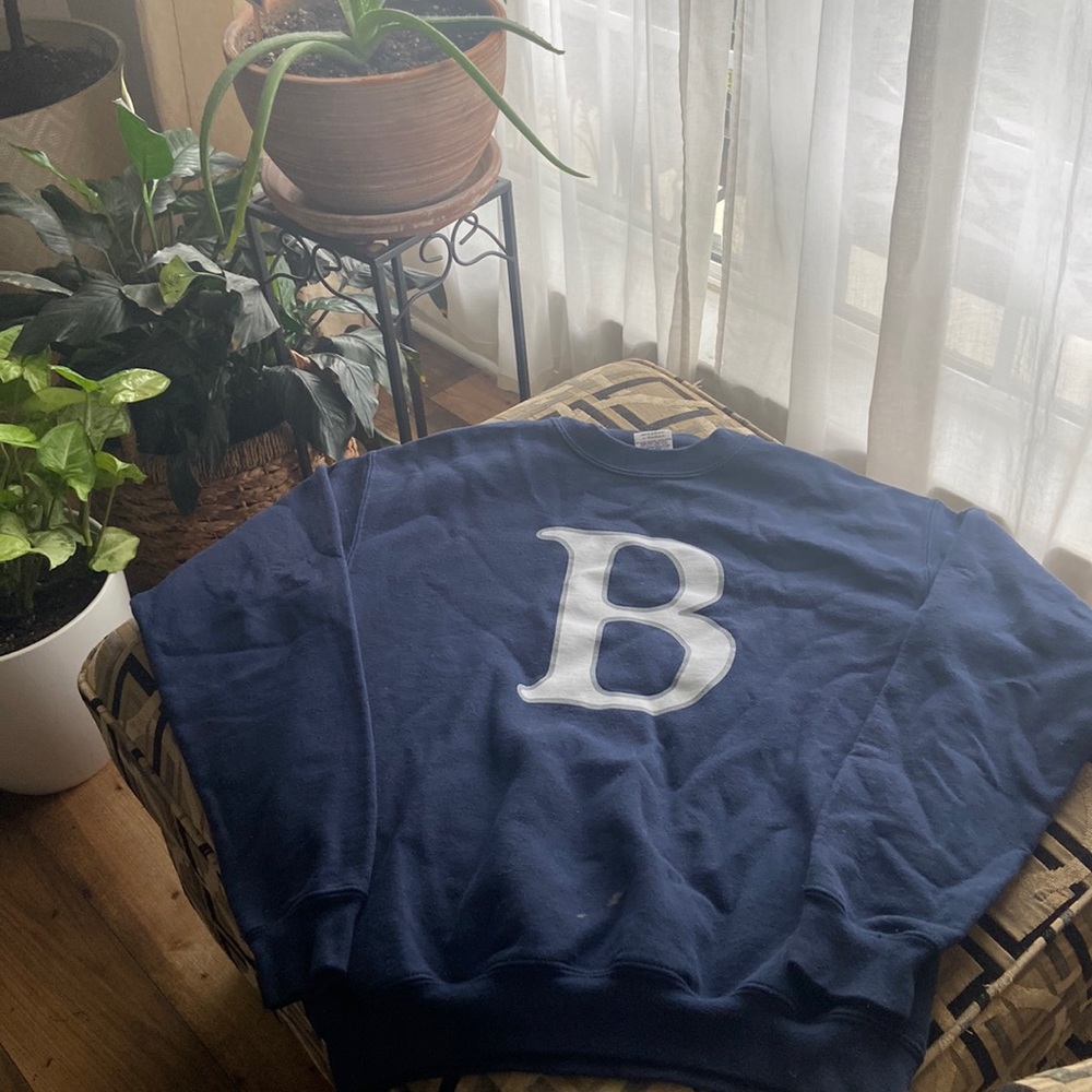 XL YOUTH BERRY COLLEGE CREWNECK